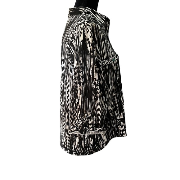 CUTE ANIMAL PRINT BLACK BLOUSE ‘NOTATIONS’ - Picture 5 of 8